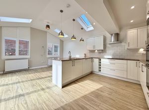 Photo 1- click for photo gallery